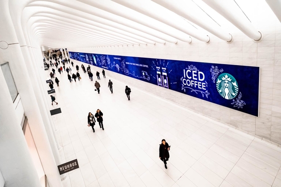 écran d'affichage à LED de publicité extérieure d'intense luminosité de 10mm pour le bâtiment/aéroport